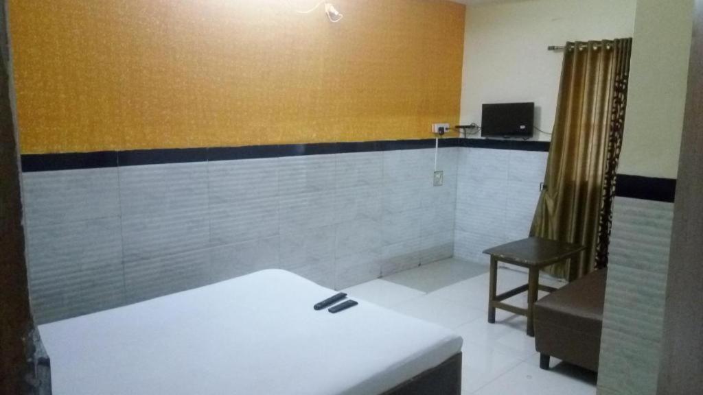 Hotel Sarang Lodge Panvel Eksteriør billede