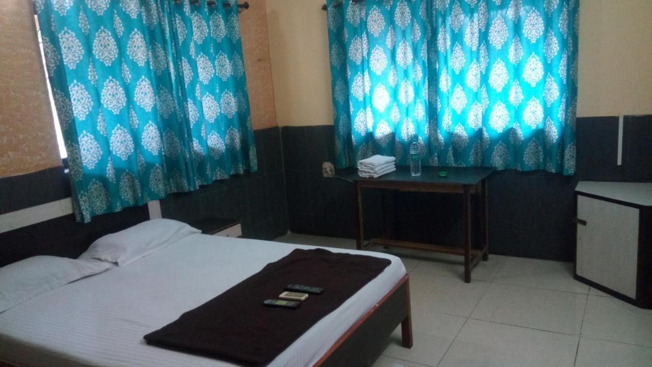 Hotel Sarang Lodge Panvel Eksteriør billede