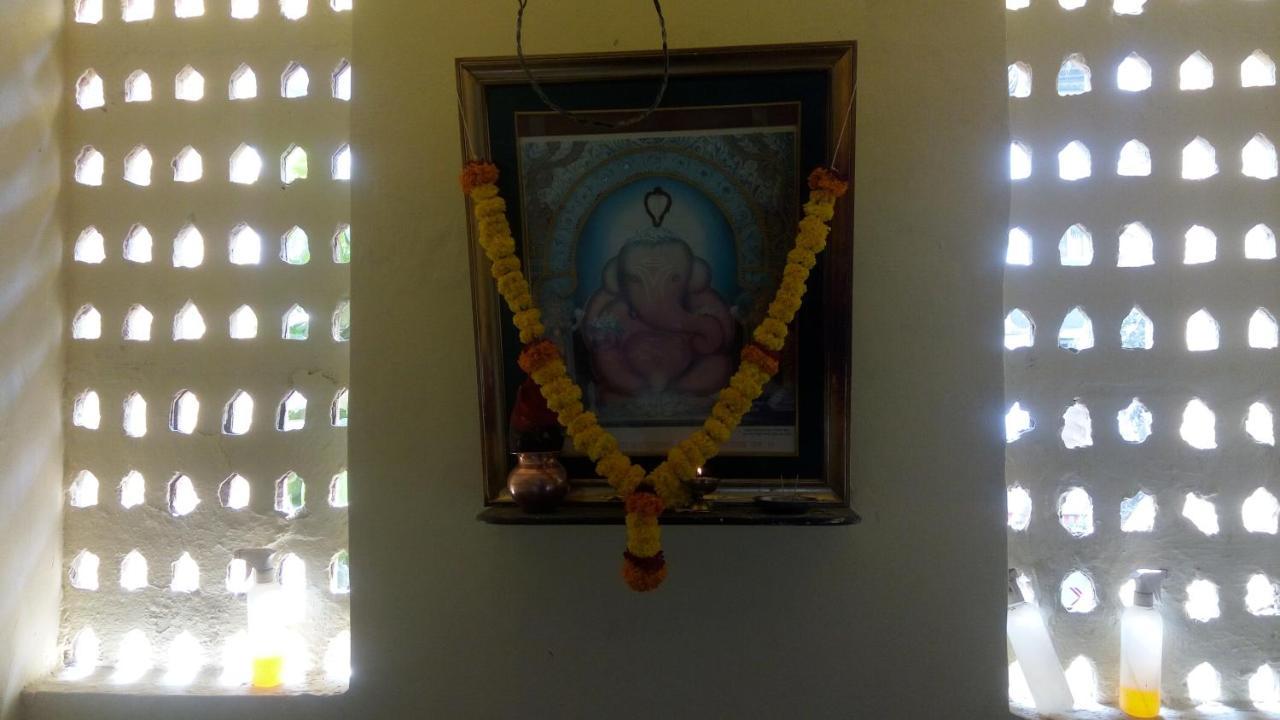 Hotel Sarang Lodge Panvel Eksteriør billede